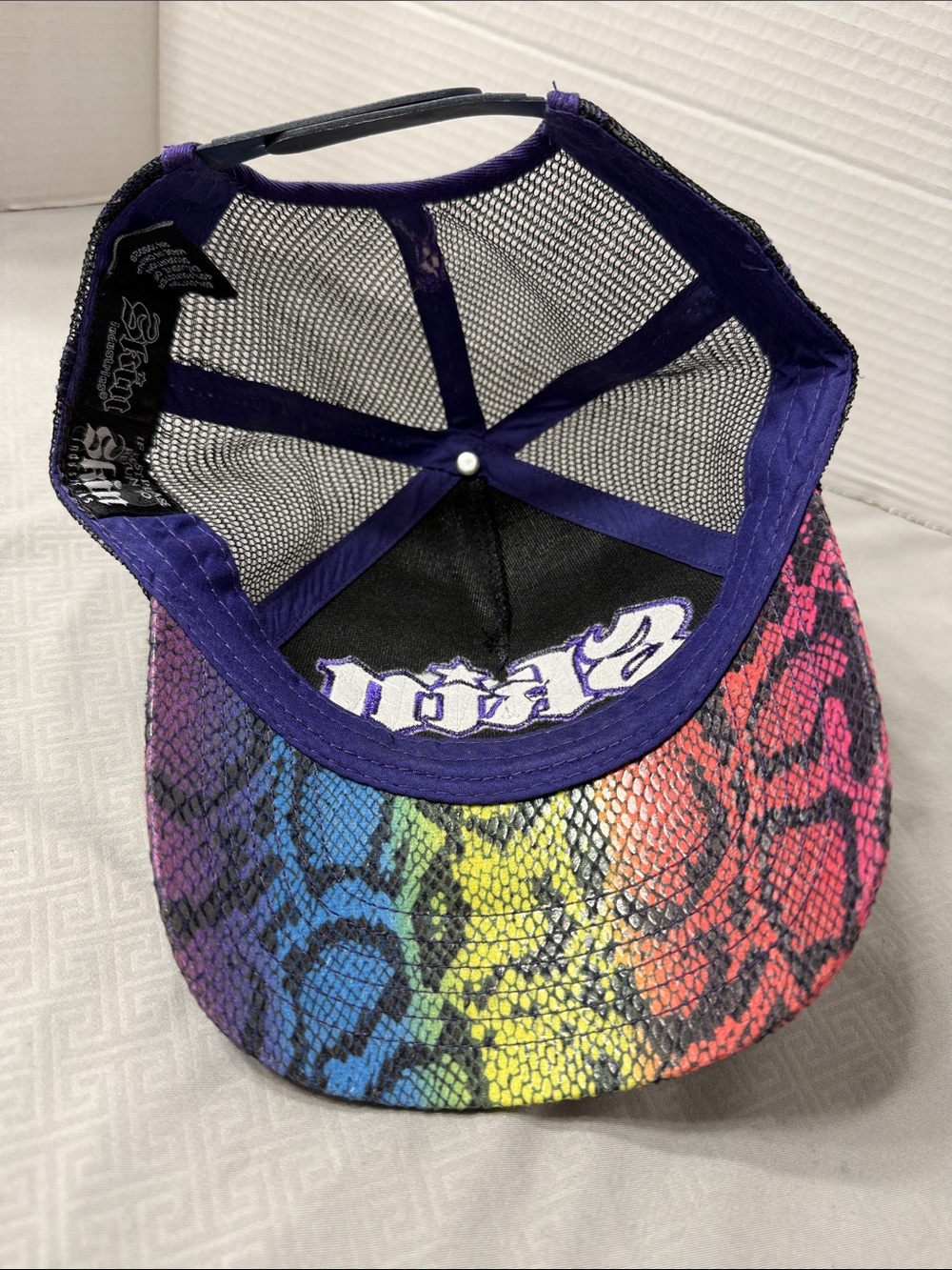 Vintage Skin Industries Women MultiColor Snake Skin Pattern Trucker Baseball Cap - Picture 6 of 9